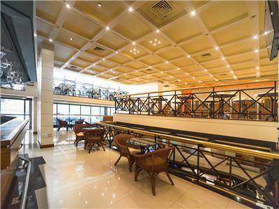 Hotel Versailles
